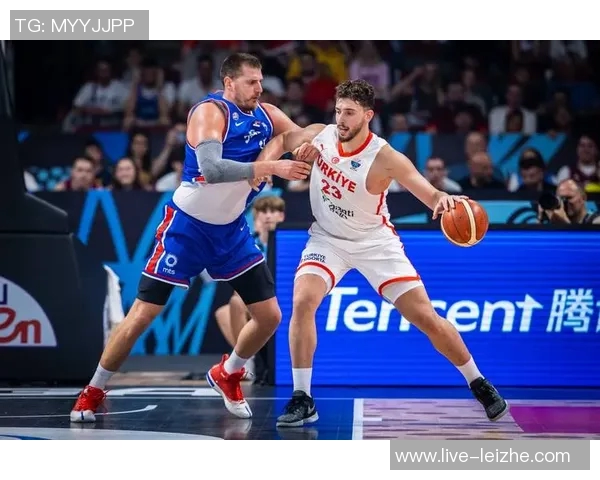 杨瀚森或有潜力追赶申京与约基奇但现实期望需适度调整 杨瀚森或有潜力追赶申京与约基奇但现实期望需适度调整