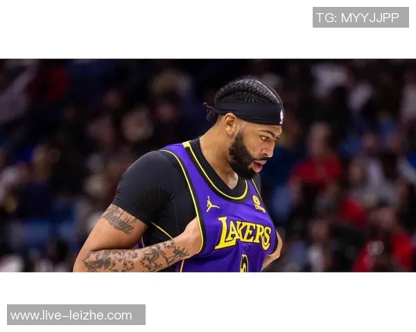 浓眉上半场表现亮眼13投5中贡献13分10篮板2助攻1盖帽助球队领先